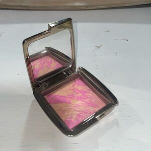 Hourglass Radiant Magenta Blush